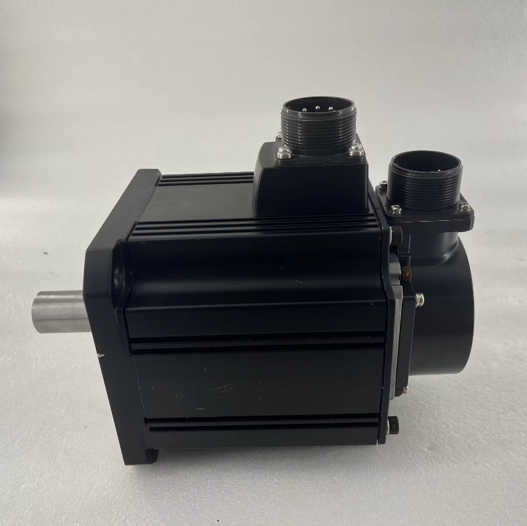 Động cơ servo MITSUBISHI AC HC152S-SZ ENCODER OSE105S2 Tốc độ 3000r / phút